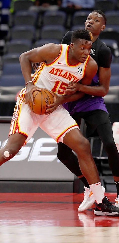 猛龙客场力克老鹰，后场自信传射命中