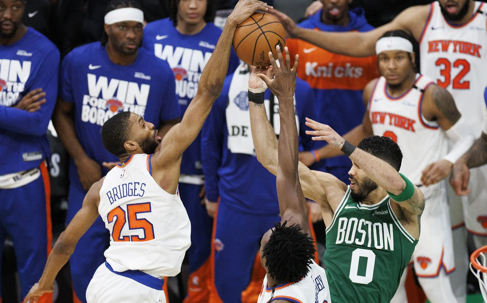 关于爵士绝地反击塞尔维亚男篮，塔图姆统治全场的信息