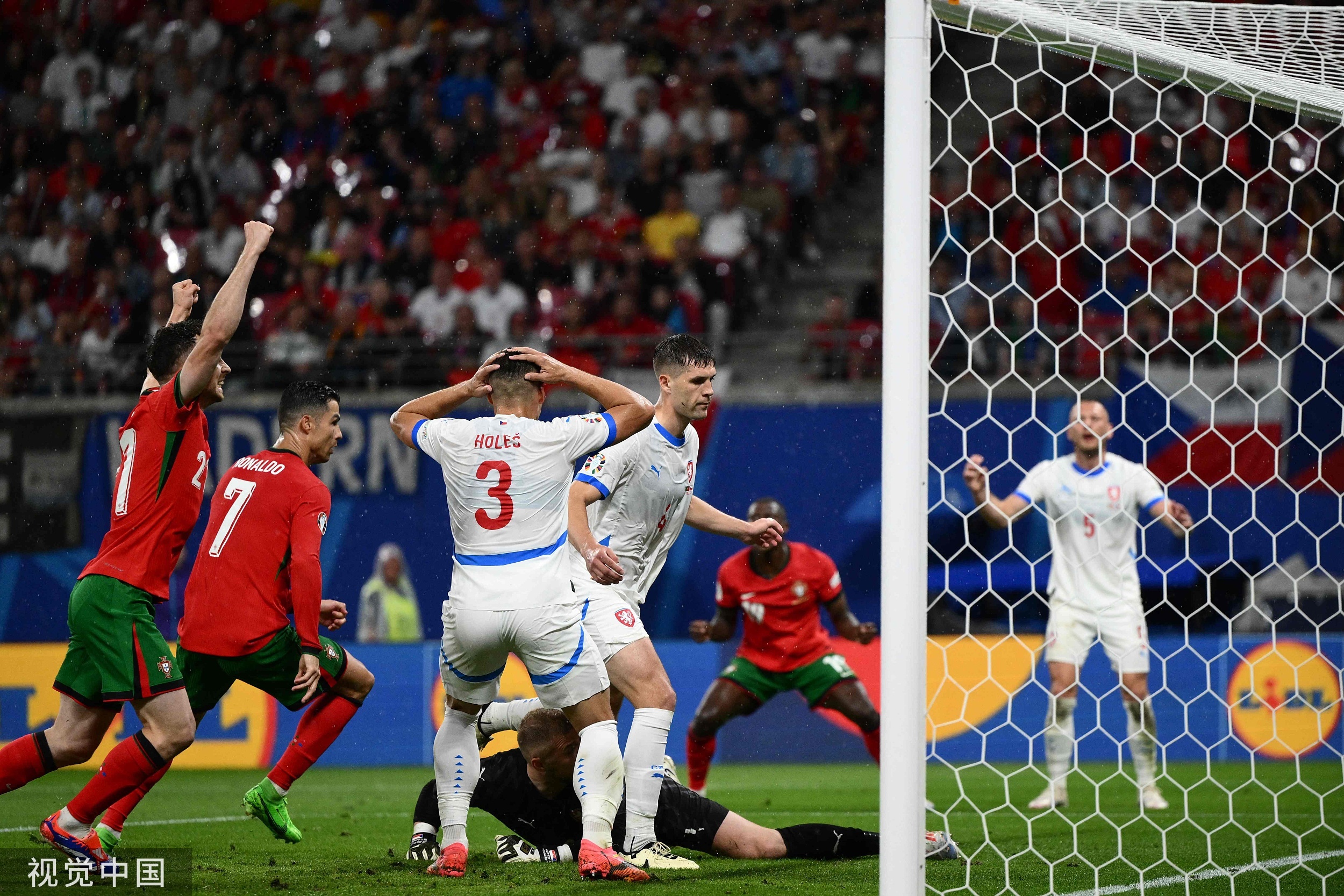 史诗对决！欧洲杯上演极限翻盘