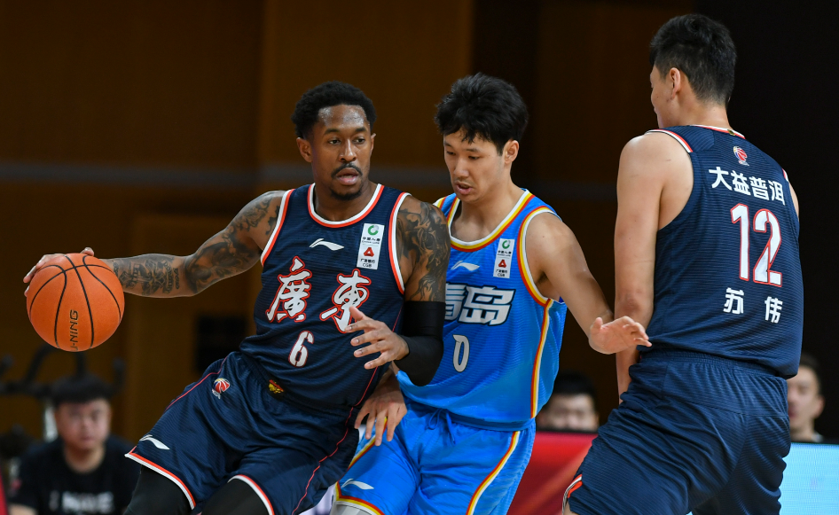 包含连胜势头难挡！赔率变化豪取十连胜的词条