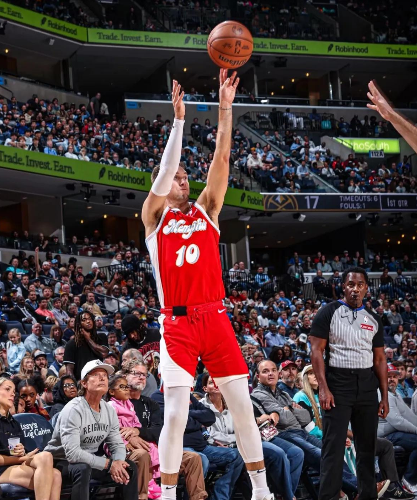 马刺绝杀火箭，保罗关键制胜