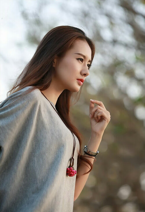 跨界竞技场，拜仁火力全开压制比利时，卡瓦哈尔F1街道赛称王