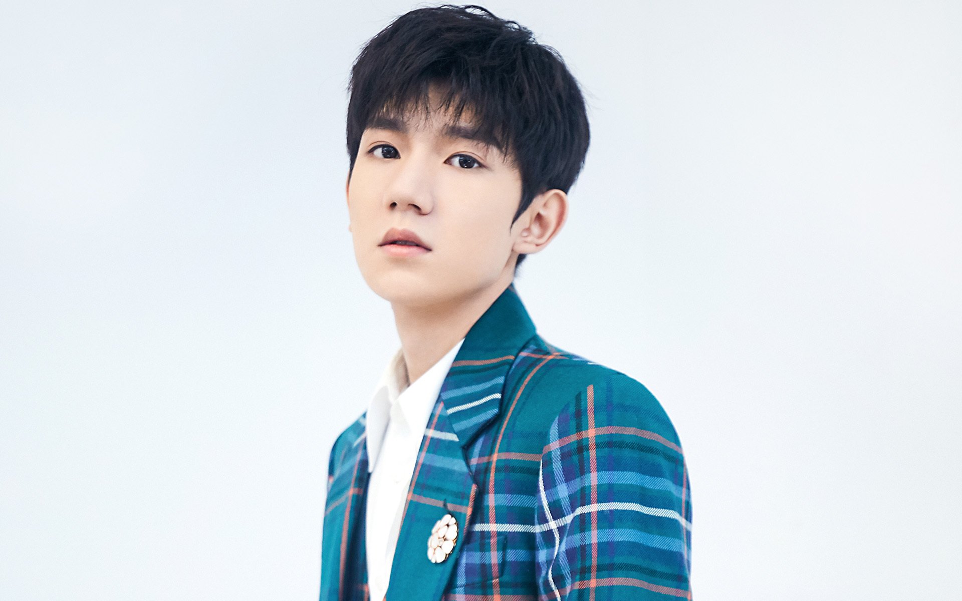 巨人仍统治地表，新神已接管天空，篮球世界的维度裂变