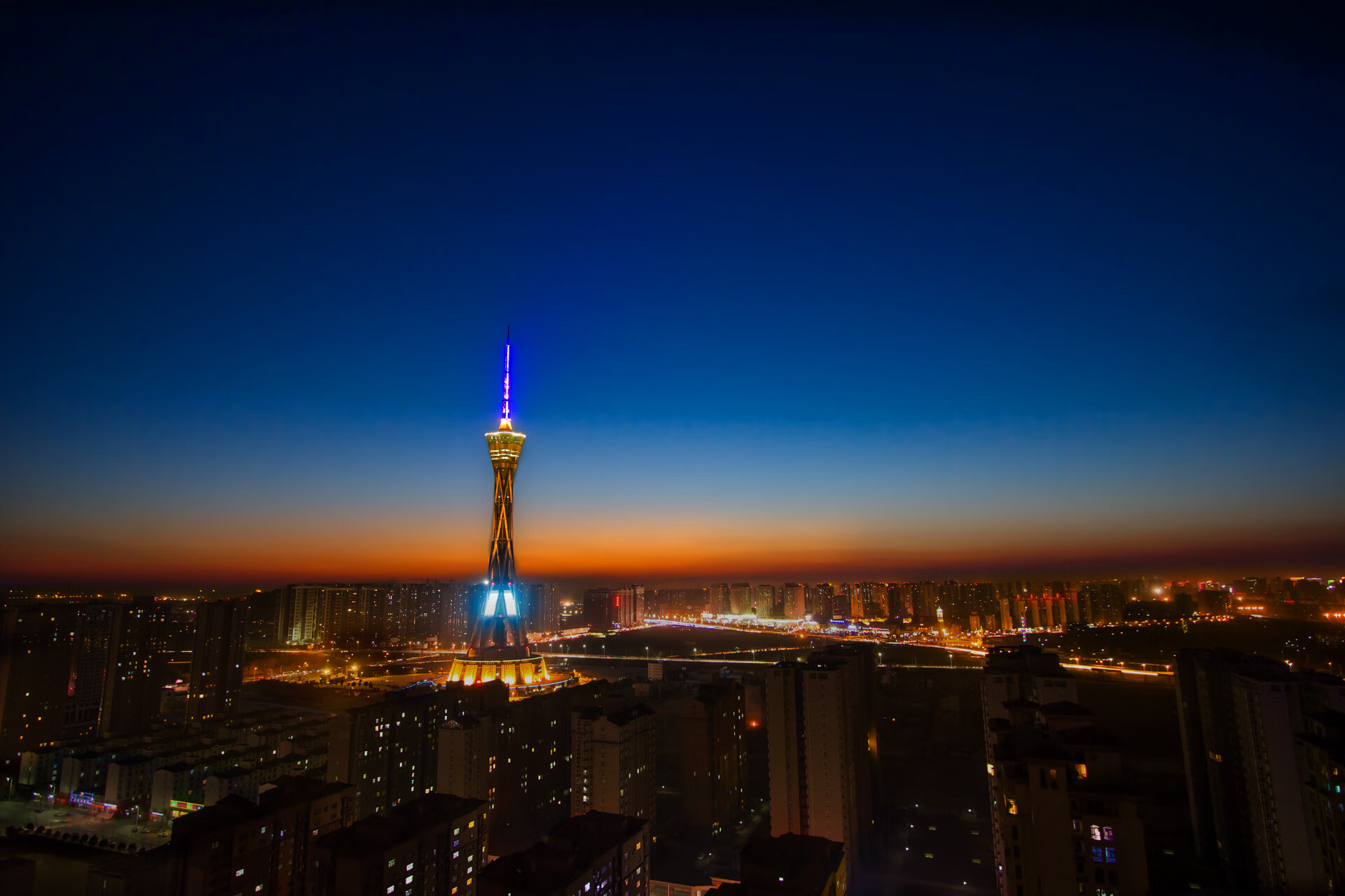 北欧童话续写新章，门神库尔图瓦铸就传奇