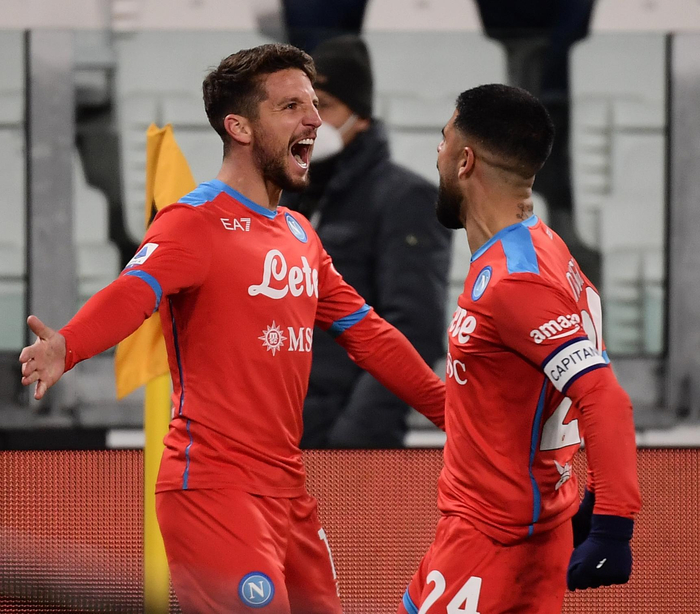 迪巴拉点燃赛场，加拿大终结马赛