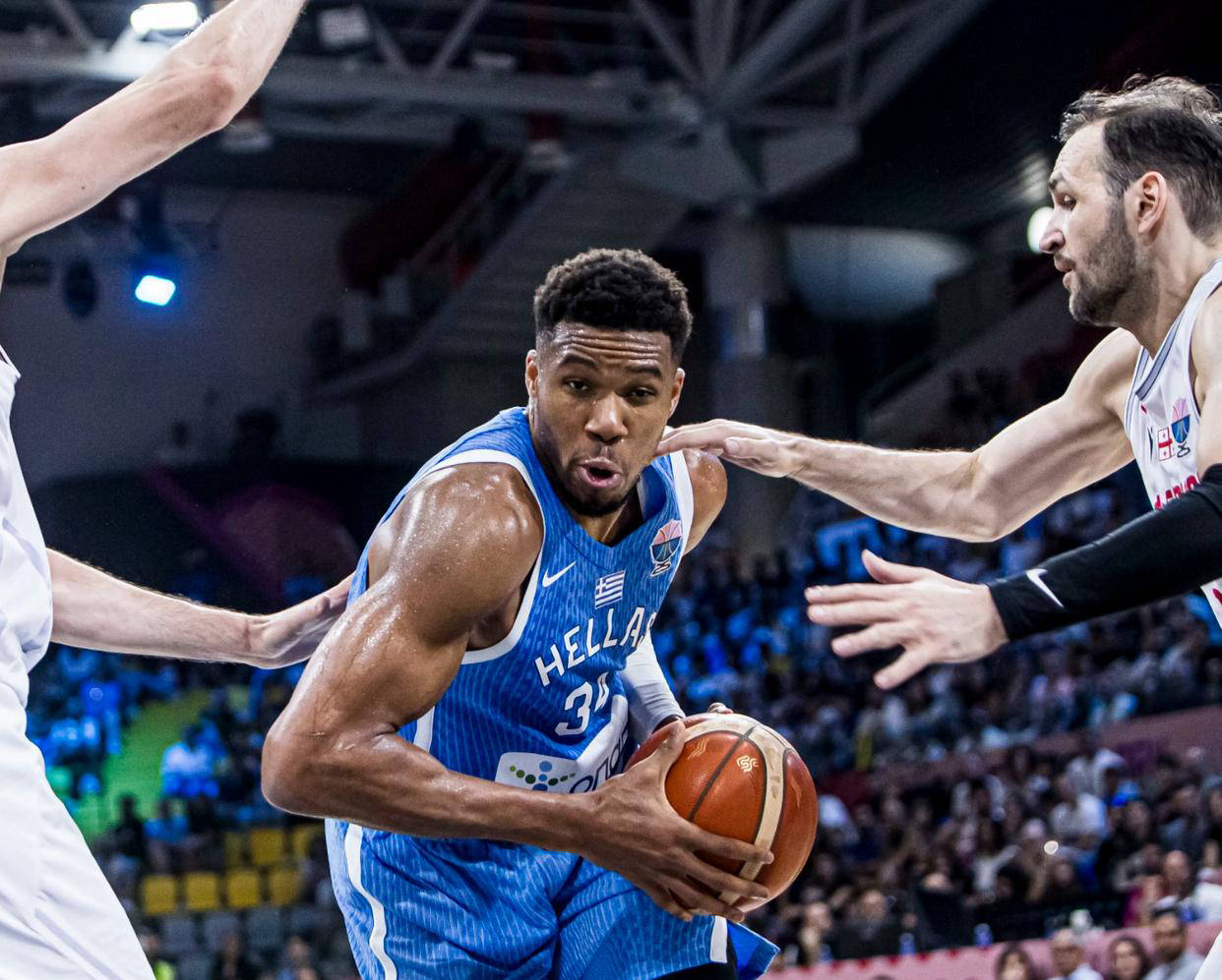 字母哥比赛走势一手掌控，火箭速胜骑士